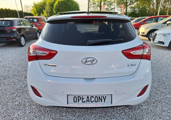 Hyundai I30 cena 39999 przebieg: 189300, rok produkcji 2016 z Nasielsk małe 667